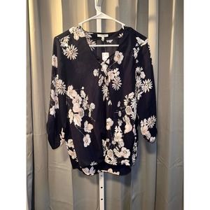 Maurices Top Size Size Medium Floral Navy Blouse Long Sleeve